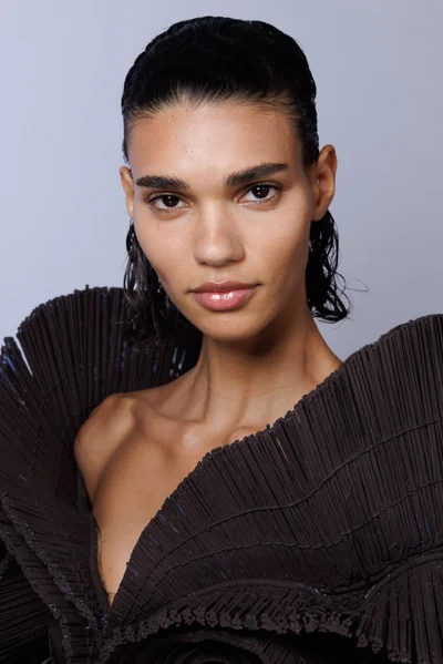 Look 25